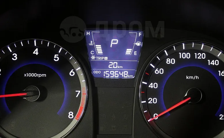 Hyundai Solaris, 1 поколение