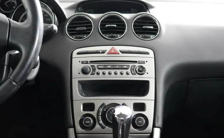 Peugeot 308 I Рестайлинг