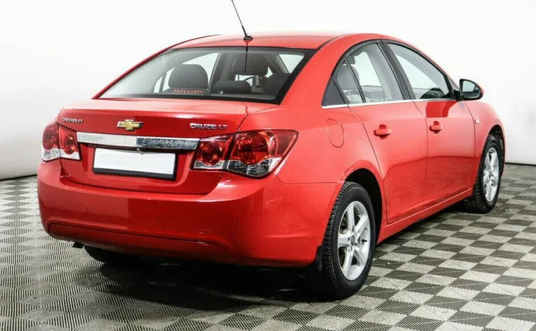 Chevrolet Cruze 1.8 Автомат