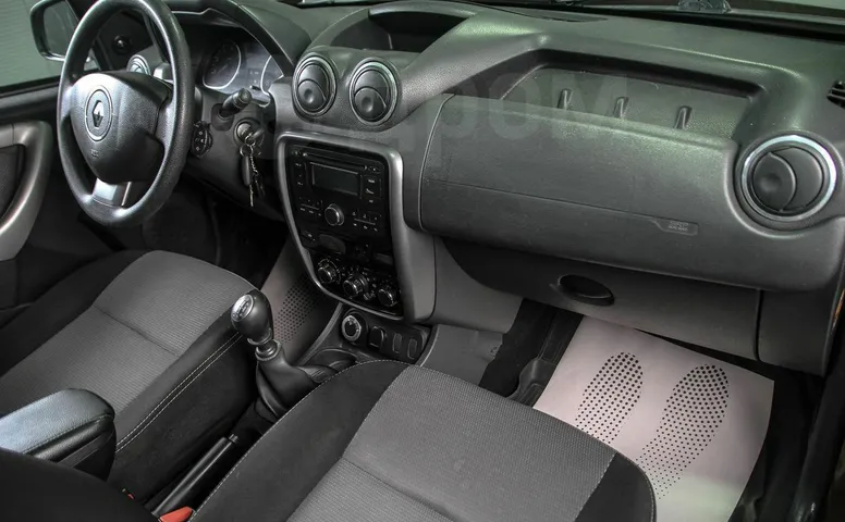 Renault Duster, 1 поколение