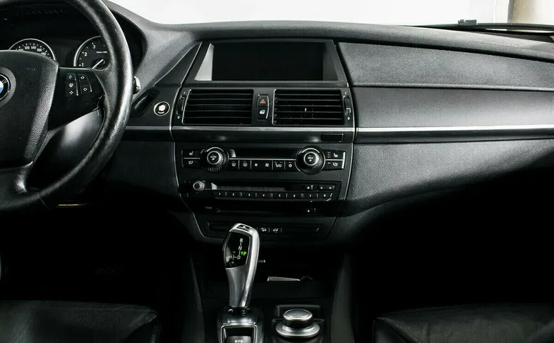 BMW X5 II (E70)