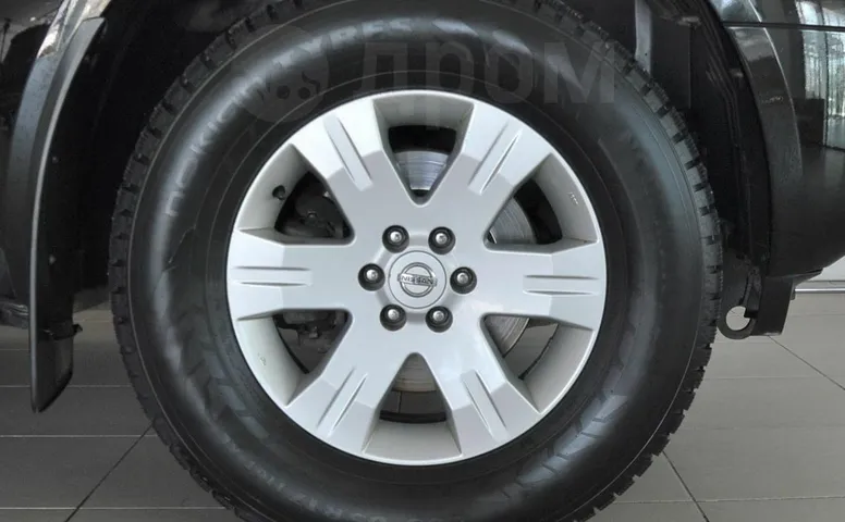 Nissan Pathfinder, 3 поколение