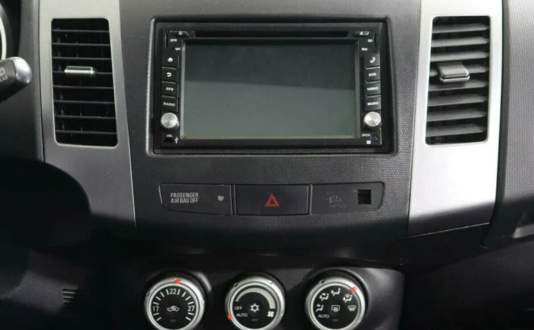 Mitsubishi Outlander 2.4 Вариатор
