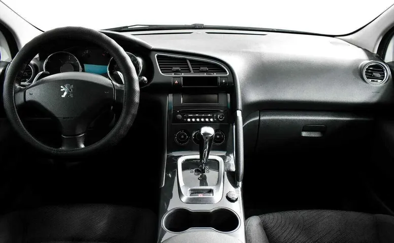 Peugeot 3008 робот 2013 с пробегом 99 460 км