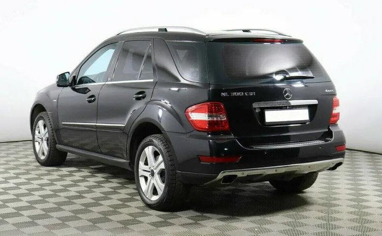 Mercedes-Benz M-Класс 3.0 Автомат