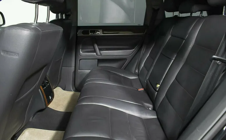 Volkswagen Touareg I