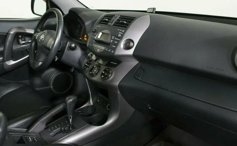 Toyota RAV4 2.0 Автомат