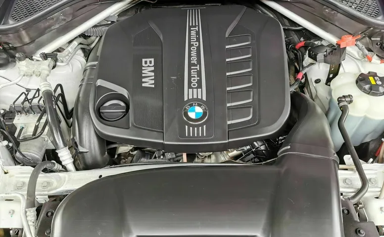 BMW X6 xDrive30d Steptroniс (249 л.с.) Base (Локальная сборка) Белый