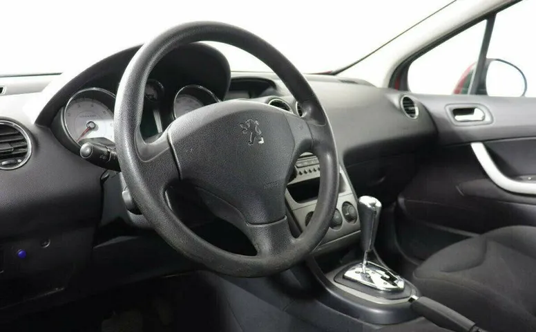 Peugeot 308 1.6 Автомат