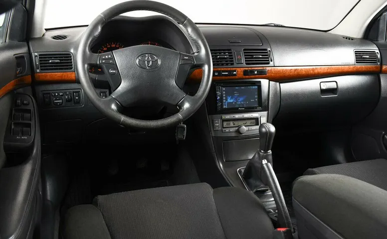 Toyota Avensis II Рестайлинг