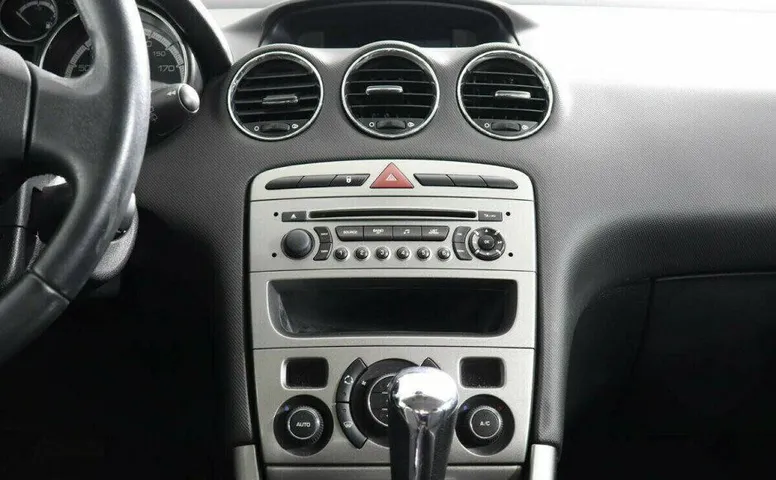 Peugeot 308 1.6 Автомат