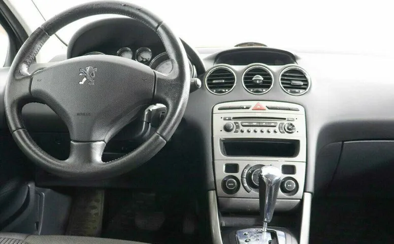 Peugeot 308 1.6 Автомат
