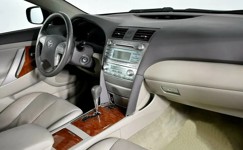 Toyota Camry VI (XV40)
