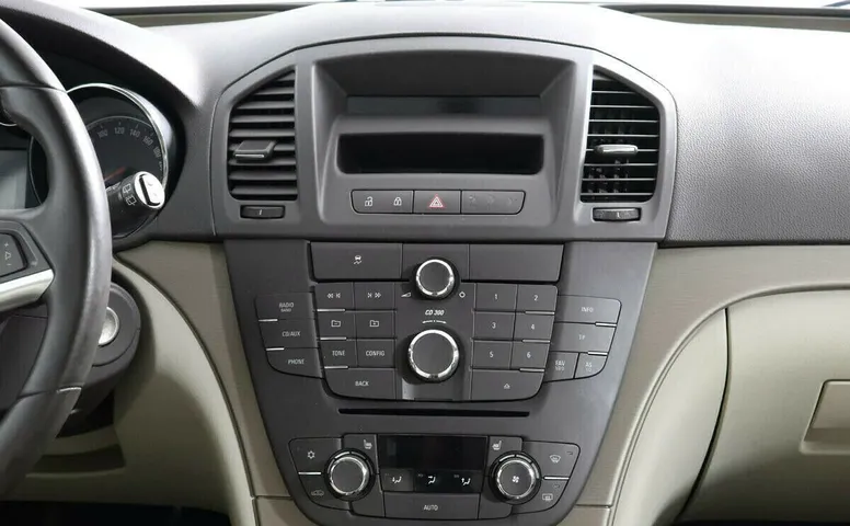 Opel Insignia I