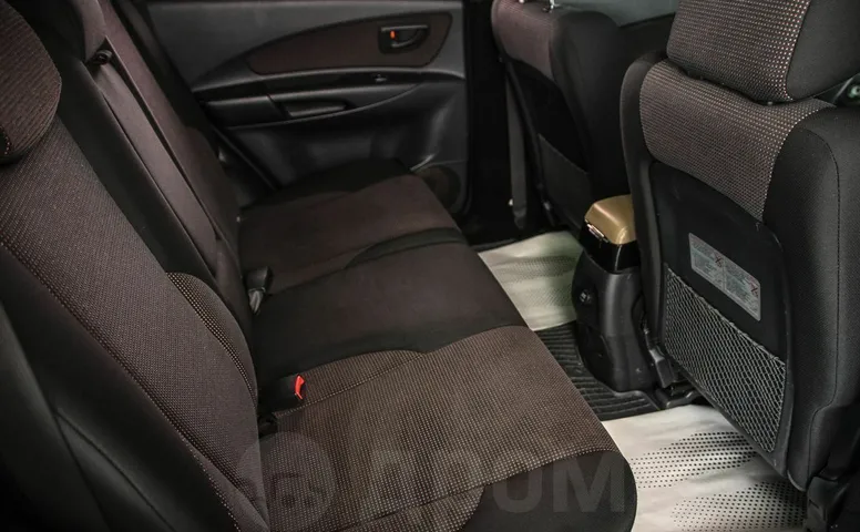 Hyundai Tucson, 1 поколение