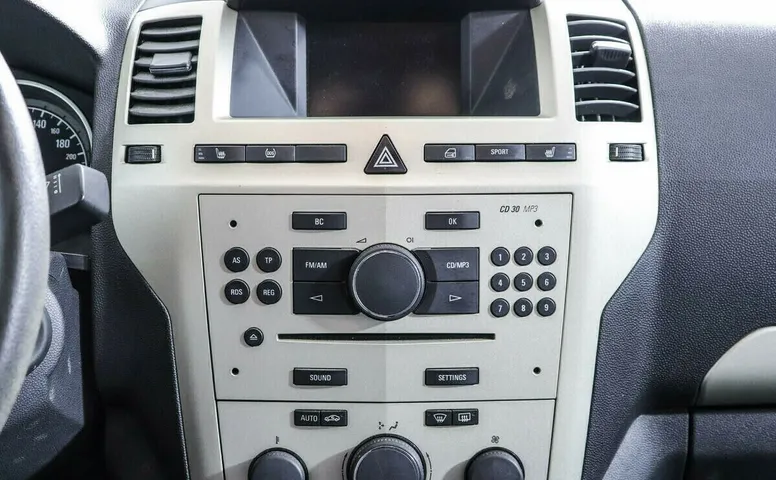 Opel Zafira B Рестайлинг