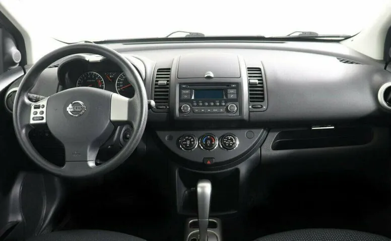 Nissan Note 1.6 Автомат