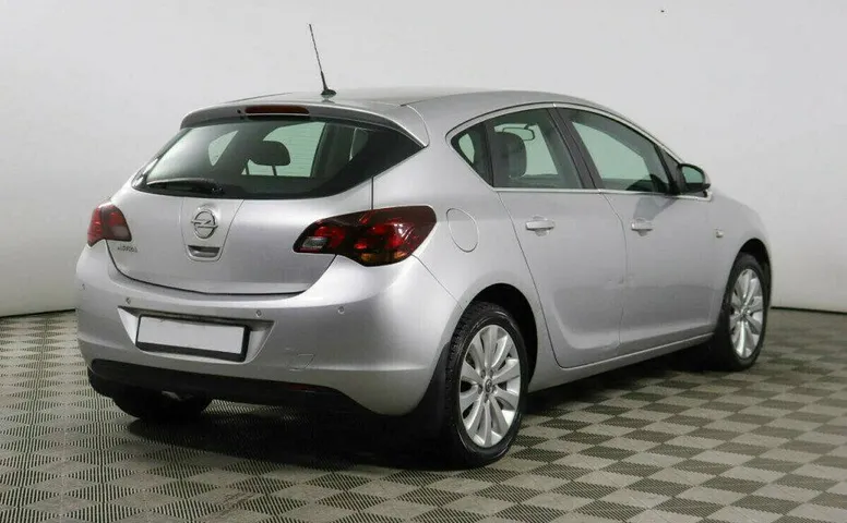 Opel Astra 1.6 Автомат