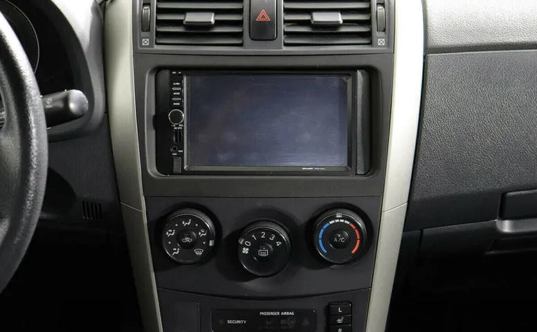 Toyota Corolla X (E140, E150)