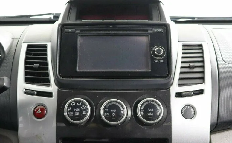 Mitsubishi Pajero Sport 2.5 Автомат
