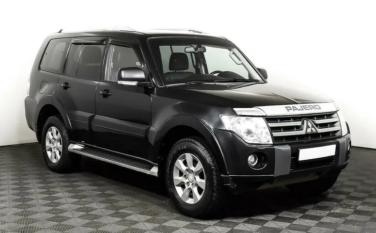 Mitsubishi Pajero IV