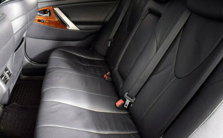 Toyota Camry 2.4 Автомат