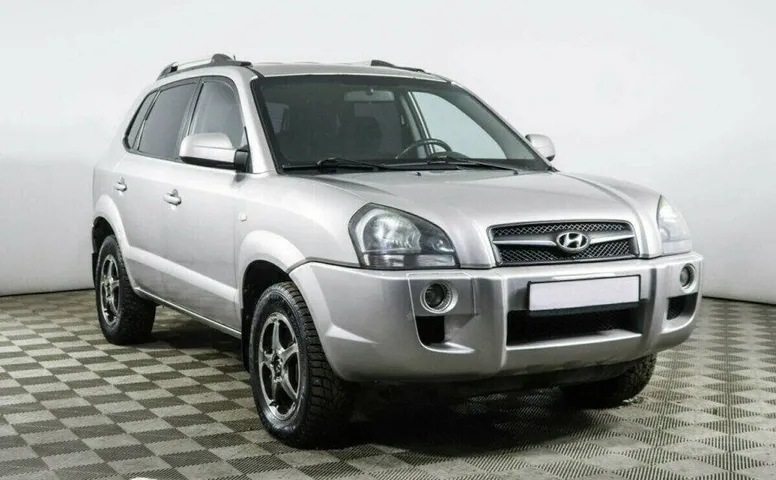 Hyundai Tucson 2.0 Автомат