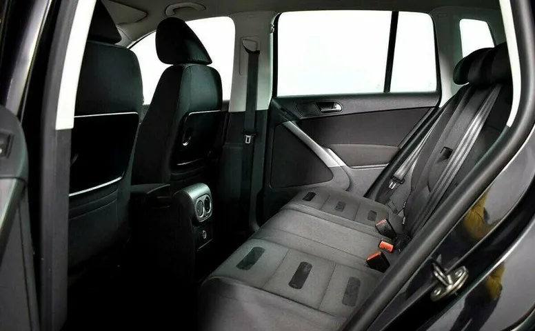 Volkswagen Tiguan 2.0 Автомат