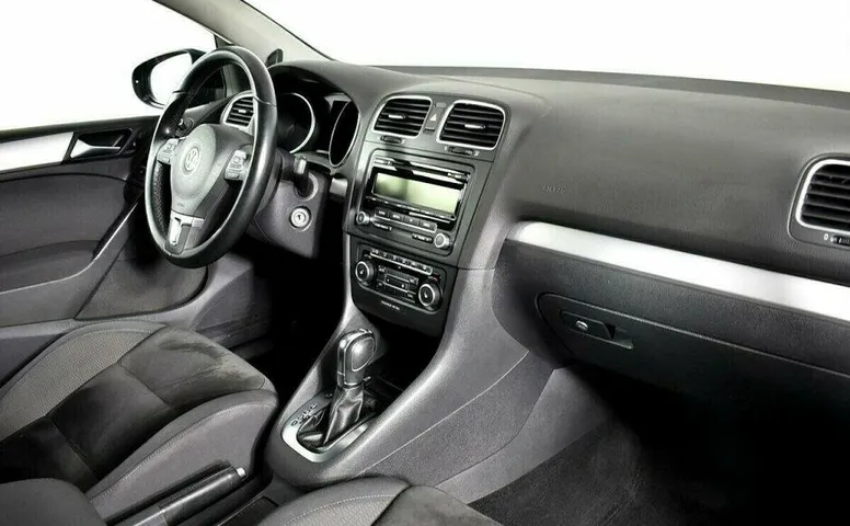 Volkswagen Golf 1.4 Робот