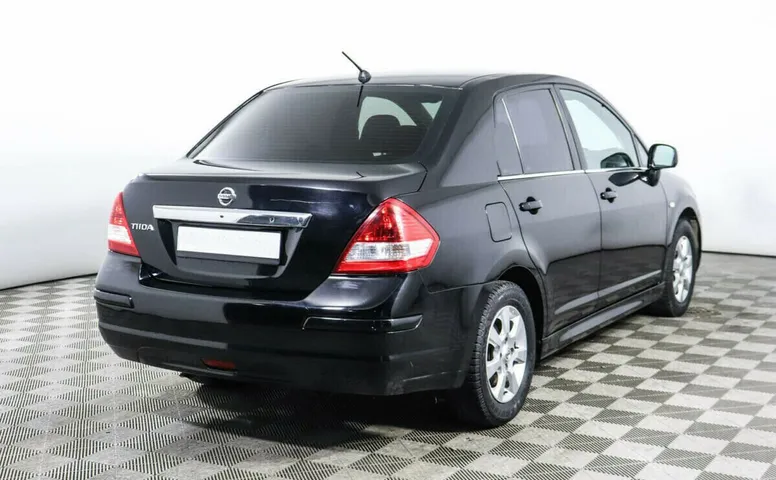 Nissan Tiida I Рестайлинг
