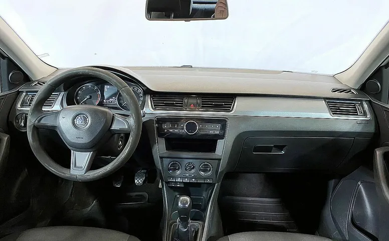 Skoda Rapid, 1 поколение