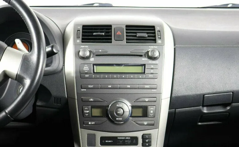 Toyota Corolla 1.6 Робот