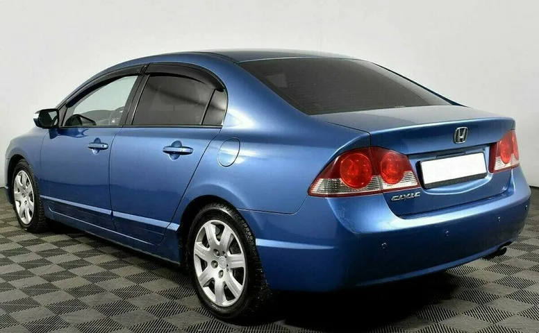 Honda Civic 1.8 Автомат