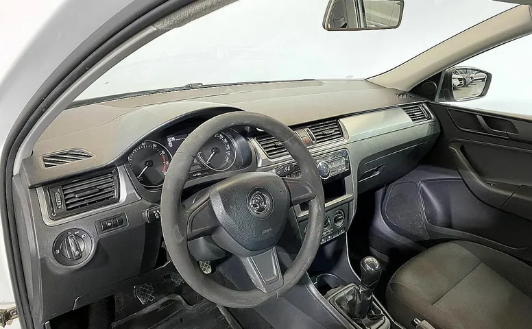 Skoda Rapid, 1 поколение