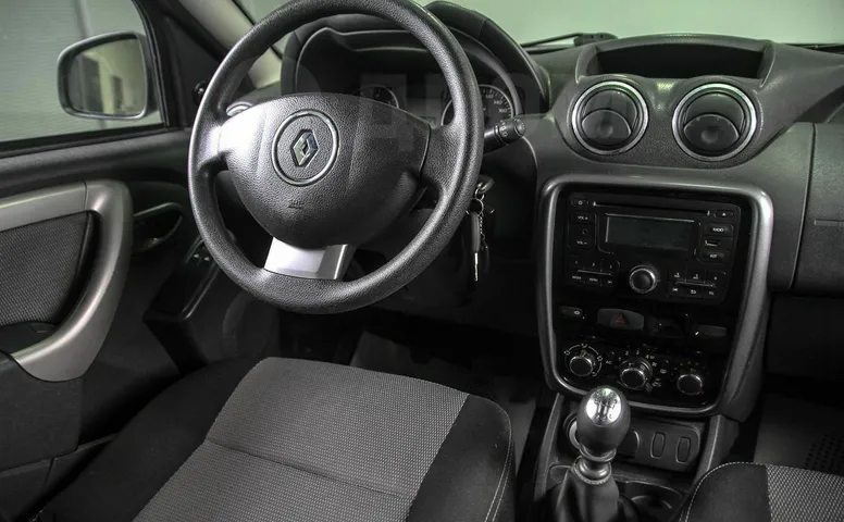 Renault Duster, 1 поколение