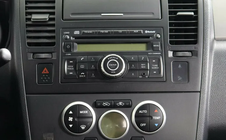 Nissan Tiida I Рестайлинг