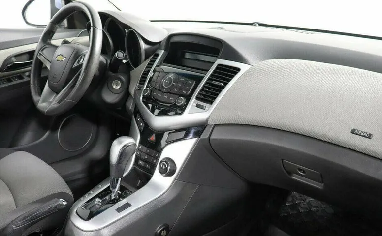 Chevrolet Cruze 1.6 Автомат