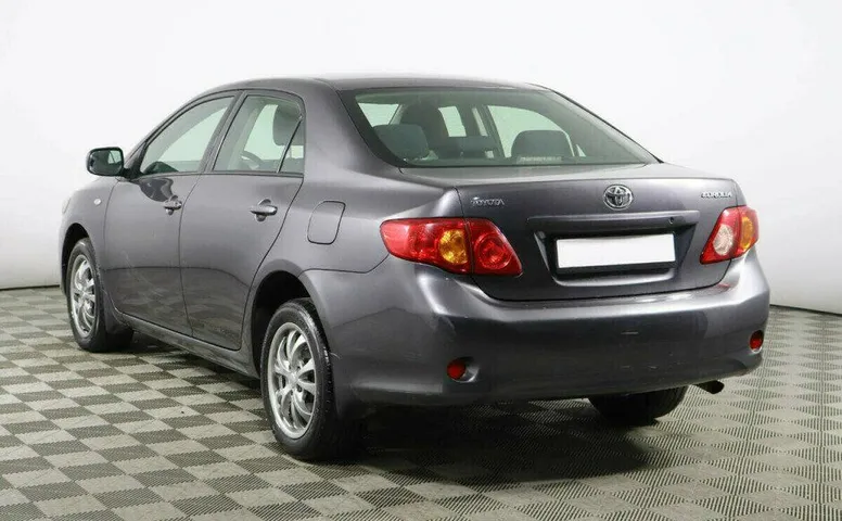 Toyota Corolla 1.6 Робот