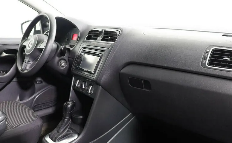 Volkswagen Polo V