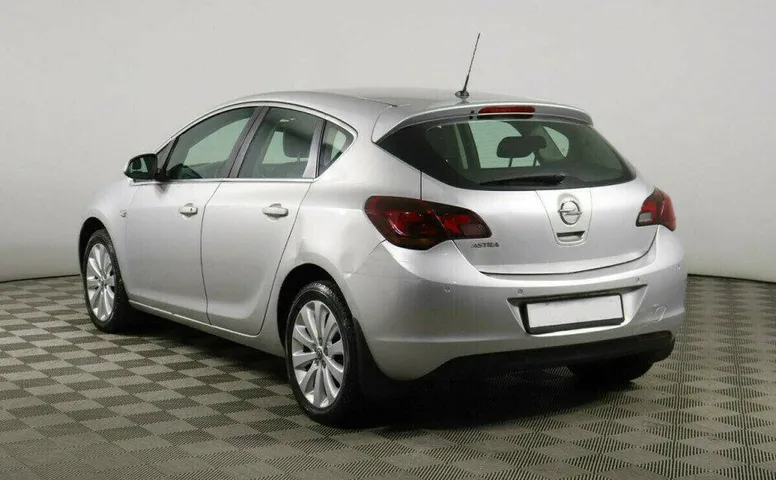 Opel Astra 1.6 Автомат