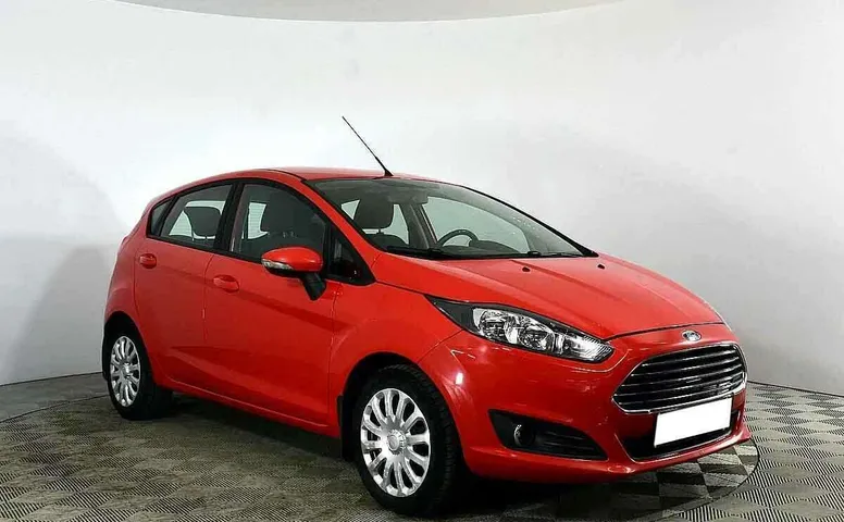 Ford fiesta робот 2016 с пробегом 70 853 км
