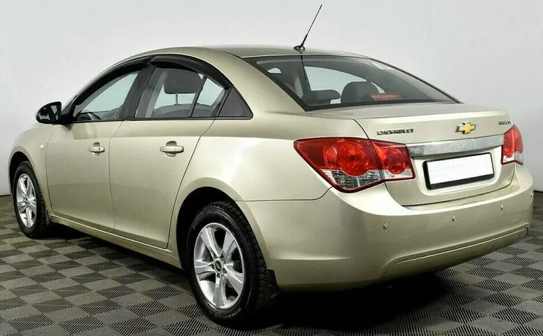 Chevrolet Cruze 1.6 Автомат