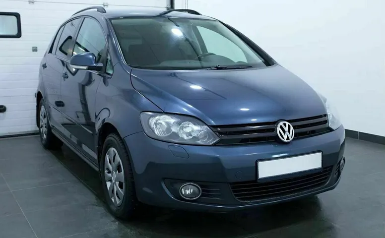 Volkswagen golf plus
