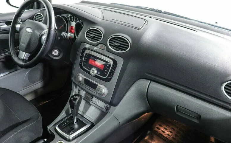 Ford Focus 1.6 Автомат