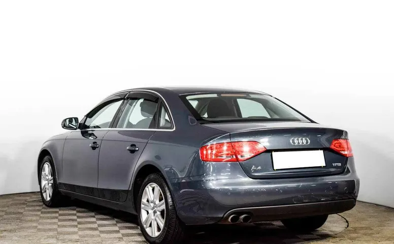 Audi a4 cvt 2010 с пробегом 81 168 км