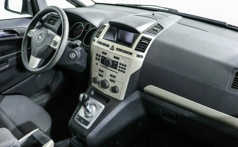 Opel Zafira 1.8 Робот