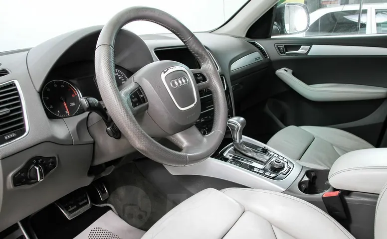 Audi Q5, 1 поколение
