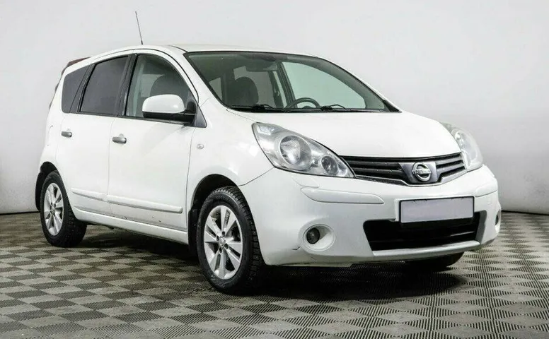 Nissan Note 1.6 Автомат