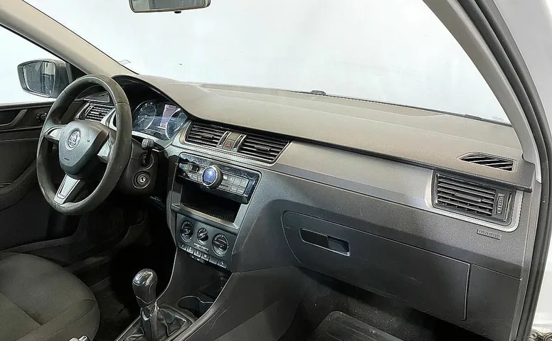 Skoda Rapid, 1 поколение