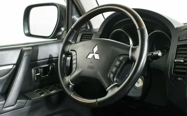 Mitsubishi Pajero 3.2 Автомат